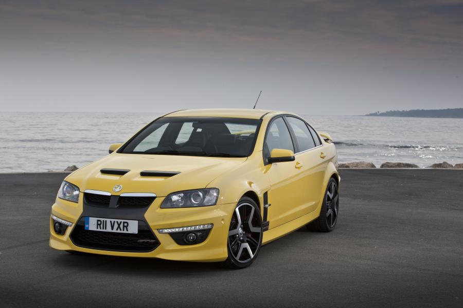  Vauxhall VXR8 2011 года  (фото 10 из 80)